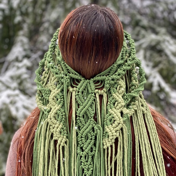 Epiphany Headpiece Handmade Macrame - Picture 13 of 16